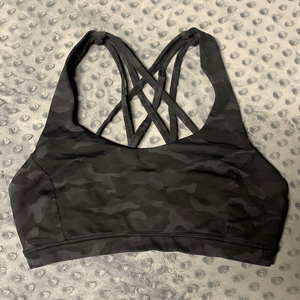 Black and grey camouflaged lululemon sports bra